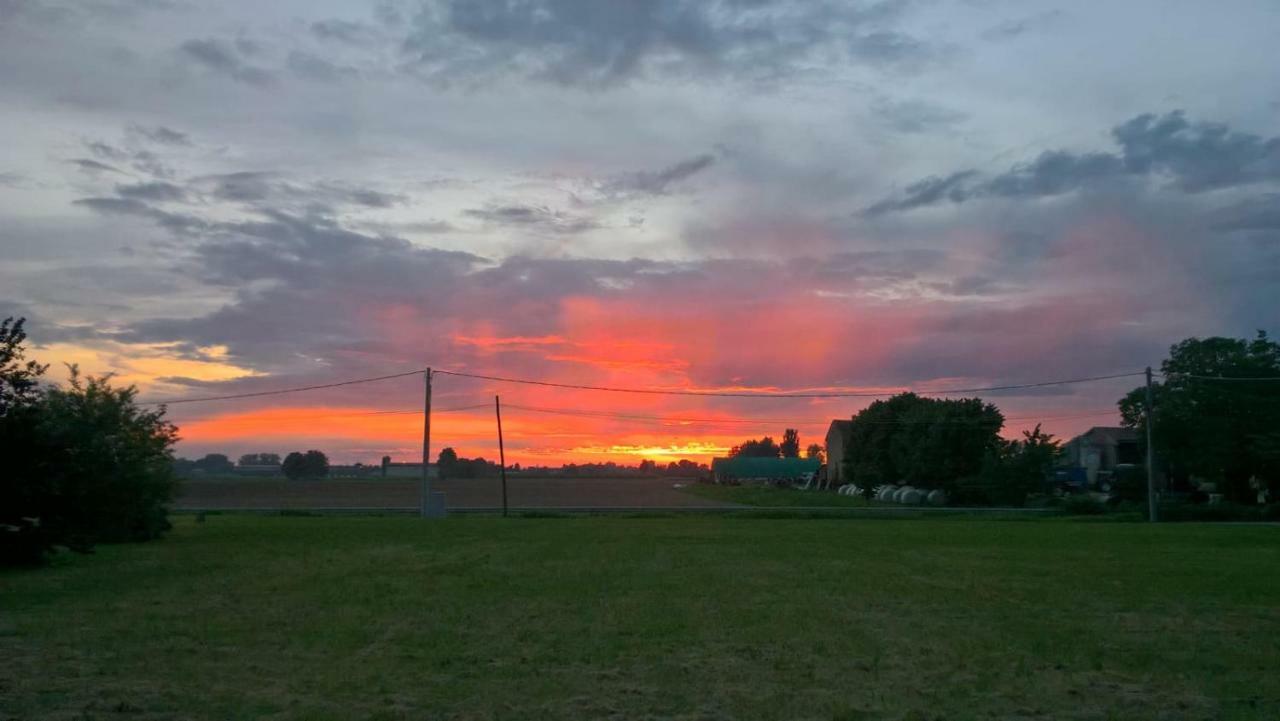 Agriturismo Cipolli E Podo Corte Carlini マントヴァ エクステリア 写真